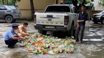 Nghệ An: Tiêu hủy 1.800 súng nhựa đồ chơi trẻ em các loại không rõ nguồn gốc xuất xứ