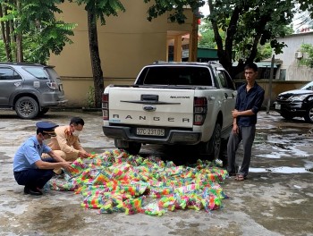 Nghệ An: Tiêu hủy 1.800 súng nhựa đồ chơi trẻ em các loại không rõ nguồn gốc xuất xứ