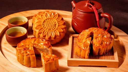 Chuyên gia dinh dưỡng chỉ cách ăn bánh trung thu thoải mái mà không bị béo