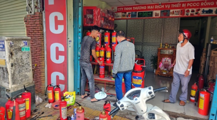 Tthiết bị phòng cháy chữa cháy liên tục “cháy hàng” Tthiết bị phòng cháy chữa cháy liên tục “cháy hàng”