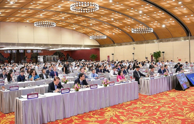 Quang cảnh Diễn đàn kinh tế - xã hội Việt Nam 2023 với chủ đề “Tăng cường năng lực nội sinh, kiến tạo động lực cho tăng trưởng và phát triển bền vững”. Quang cảnh Diễn đàn kinh tế - xã hội Việt Nam 2023 với chủ đề “Tăng cường năng lực nội sinh, kiến tạo động lực cho tăng trưởng và phát triển bền vững”.