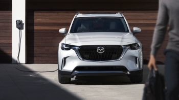 Mazda CX-30 2024 tăng giá bán, khởi điểm từ 26.370 USD