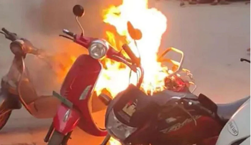 Cần kiểm tra ngay khi xe có những dấu hiệu lạ Cần kiểm tra ngay khi xe có những dấu hiệu lạ