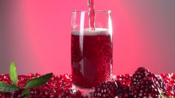 Uống nước ép lựu mỗi ngày có tốt không?