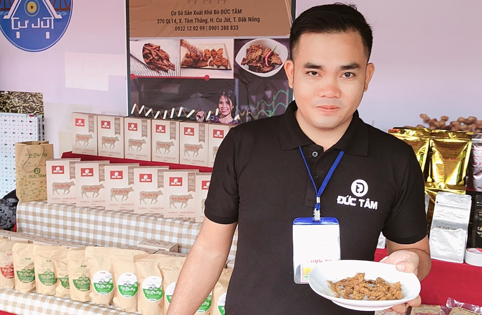 Bằng uy tín, chất lượng, Khô bò Đức Tâm đã chinh phục được thị trường. Ảnh: Hoàng Hoài.