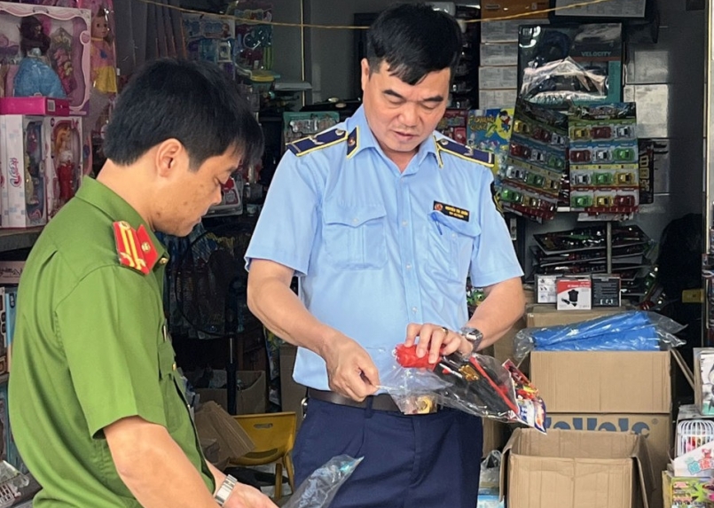 Đồ chơi Trung thu đa dạng chủng loại nhưng sức mua chậm