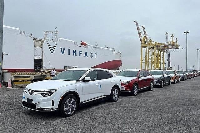 Vinfast “BẮT TAY” 3M phát triển phim cách nhiệt cao cấp dành riêng cho chủ xe điện Vinfast Vinfast “BẮT TAY” 3M phát triển phim cách nhiệt cao cấp dành riêng cho chủ xe điện Vinfast
