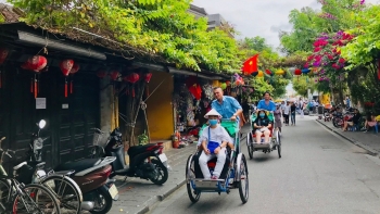 9 tháng vượt chỉ tiêu, Việt Nam nâng mục tiêu đón khách quốc tế lên 13 triệu lượt