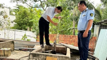 Hậu Giang: Xử phạt gần 400 triệu đồng một doanh nghiệp kinh doanh xăng dầu giả