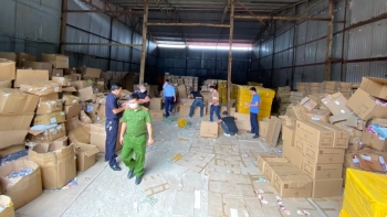 Bắc Ninh: Phát hiện hơn 100.000 sản phẩm thuốc lá điện tử nhập lậu