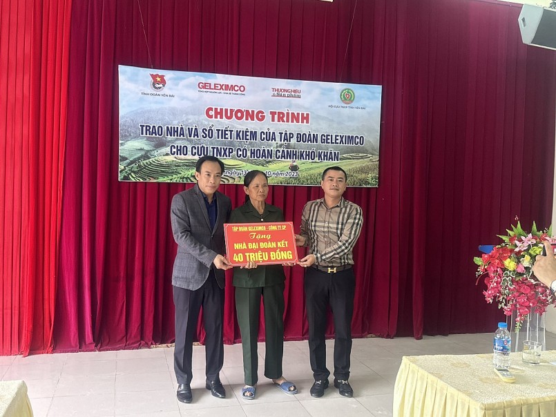 Tạp chí Thương hiệu và Sản phẩm cùng Tập đoàn GELEXIMCO trao nhà, sổ tiết kiệm cho cựu thanh niên xung phong tỉnh Yên Bái Tạp chí Thương hiệu và Sản phẩm cùng Tập đoàn GELEXIMCO trao nhà, sổ tiết kiệm cho cựu thanh niên xung phong tỉnh Yên Bái