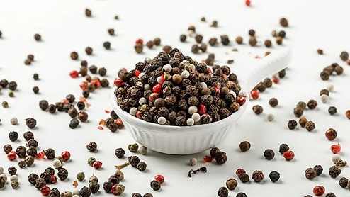 Giá nông sản hôm nay 18/10: Cà phê tiếp đà tăng 400 đồng/kg, hồ tiêu ổn định ở mức 70.500 đồng/kg