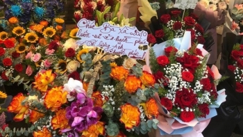 Sôi động thị trường hoa tươi dịp 20/10