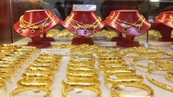 Giá vàng hôm nay 20/10/2023: Vàng trong nước tăng vọt