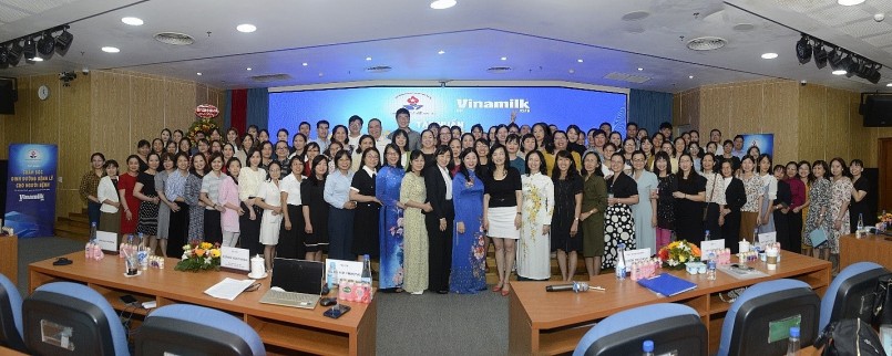 Hơn 300 điều dưỡng và nhân viên y tế tham gia lớp tập huấn chăm sóc dinh dưỡng bệnh lý cho người bệnh