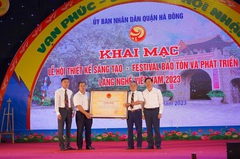 Làng nghề Vạn Phúc đón nhận Bằng Di sản Văn hóa phi vật thể quốc gia