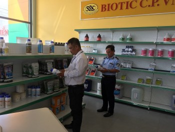 Tiền Giang: Xử phạt 150 triệu đồng cơ sở kinh doanh thức ăn thủy sản giả