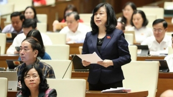 Bộ trưởng Bộ Y tế: Tạo hành lang pháp lý đảm bảo cho công tác khám, chữa bệnh phục vụ người dân