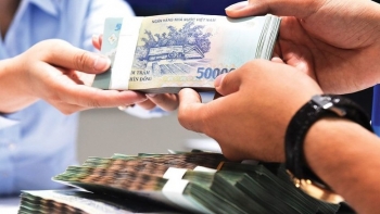 Tin kinh tế - thị trường ngày 2/11/2023: Giá gạo xuất khẩu của Việt Nam bỏ xa Thái Lan; Giá vàng lao dốc mạnh