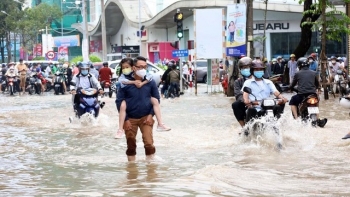 Thoát nỗi lo ngập do triều cường