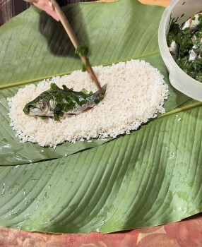 Độc đáo món bánh chưng nhân cá chép ở Bắc Kạn