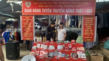 Thanh Hoá: Hướng dẫn người dân huyện miền núi phân biệt hàng thật, hàng giả