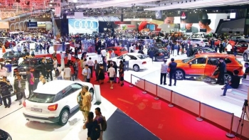 Tin kinh tế - thị trường ngày 8/11/2023: Các hãng ô tô khuyến mãi lớn; Lãi suất tiền gửi tiếp tục giảm