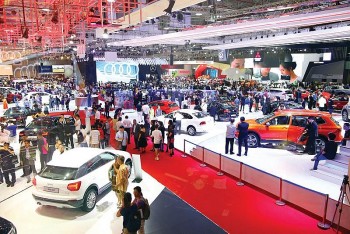 Tin kinh tế - thị trường ngày 8/11/2023: Các hãng ô tô khuyến mãi lớn; Lãi suất tiền gửi tiếp tục giảm