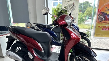 Bảng giá xe máy Honda SH Mode tháng 11/2023