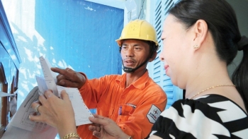 Giá điện tăng 4,5% lên hơn 2.000 đồng/kWh từ hôm nay (9/11)