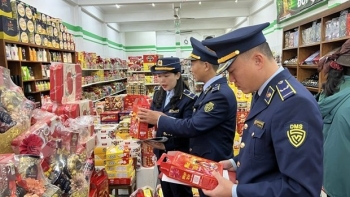 Quản lý Thị trường mở đợt cao điểm chống buôn lậu, gian lận thương mại trong và sau Tết Giáp Thìn 2024