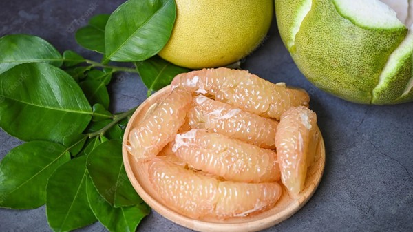 Một số lưu ý khi ăn bưởi để tránh gây hại cho sức khỏe