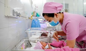 Dự báo dân số Việt Nam giảm còn 72 triệu người vào năm 2100