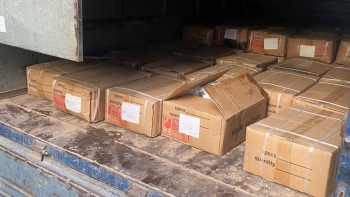 Hà Nội: Phát hiện số lượng lớn sản phẩm nước sốt bò cay nhập lậu