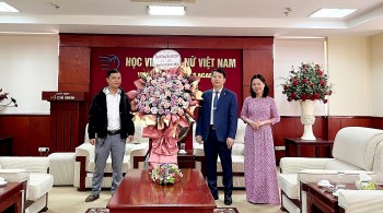 Tạp chí Thương hiệu và Sản phẩm chúc mừng Học viện Phụ nữ Việt Nam nhân Ngày Nhà giáo Việt Nam 20/11
