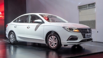 MG5 số sàn giảm giá sâu, ngang ngửa KIA Morning