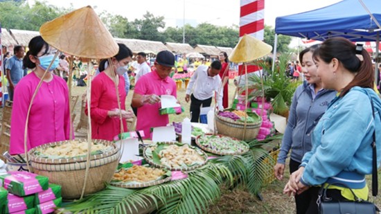 45 gian hàng tham gia Không gian ẩm thực Nam Bộ tỉnh Trà Vinh năm 2023