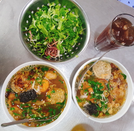 5 quán bánh đa cua chuẩn vị Hải Phòng, lúc nào khách cũng nườm nượp xếp hàng 5 quán bánh đa cua chuẩn vị Hải Phòng, lúc nào khách cũng nườm nượp xếp hàng