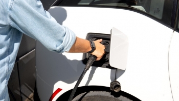 Chủ xe VinFast ở 80 thành phố có thể tìm thấy trạm sạc trong bán kính chỉ 3,5 km