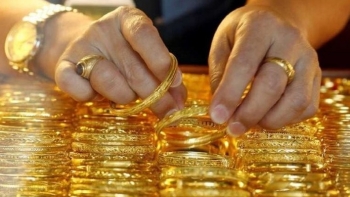 Giá vàng hôm nay 2/12/2023: Vàng trong nước được điều chỉnh giảm
