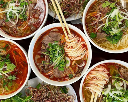 Mê mẩn với 5 quán bún bò nổi tiếng bậc nhất tại cố đô Huế Mê mẩn với 5 quán bún bò nổi tiếng bậc nhất tại cố đô Huế