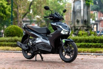 Honda giảm giá sâu,  khách tha hồ mua xe chơi Tết