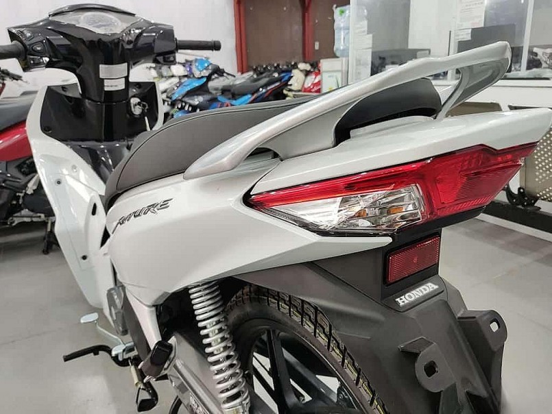 Honda Future 2023: Không có thay đổi về động cơ, chỉ khác màu sắc, tem xe