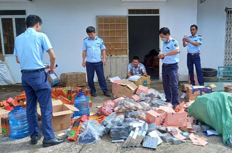 Chống buôn lậu, hàng giả: Quyết liệt hơn, đồng bộ hơn