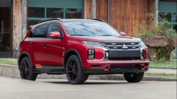 Bảng giá xe ô tô Mitsubishi Outlander tháng 12/2023