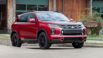 Bảng giá xe ô tô Mitsubishi Outlander tháng 12/2023