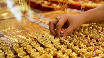 Giá vàng hôm nay 10/12/2023: Vàng trong nước quay đầu giảm