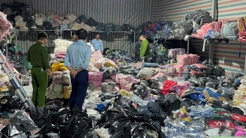 Đối tượng 2 lần bị xử phạt vì buôn bán hàng giả mạo nhãn hiệu