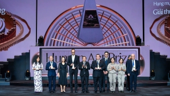 Vinamilk giành Giải Human Act Prize và Dự án Bền bỉ tại Giải thưởng Hành động vì cộng đồng