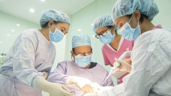 Nha khoa Nhân Tâm mong muốn giúp đỡ những bệnh nhân bị hoại tử xương hàm, tìm lại nụ cười tự tin